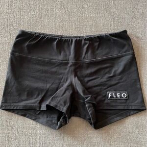 Fleo Black Shorts Size M